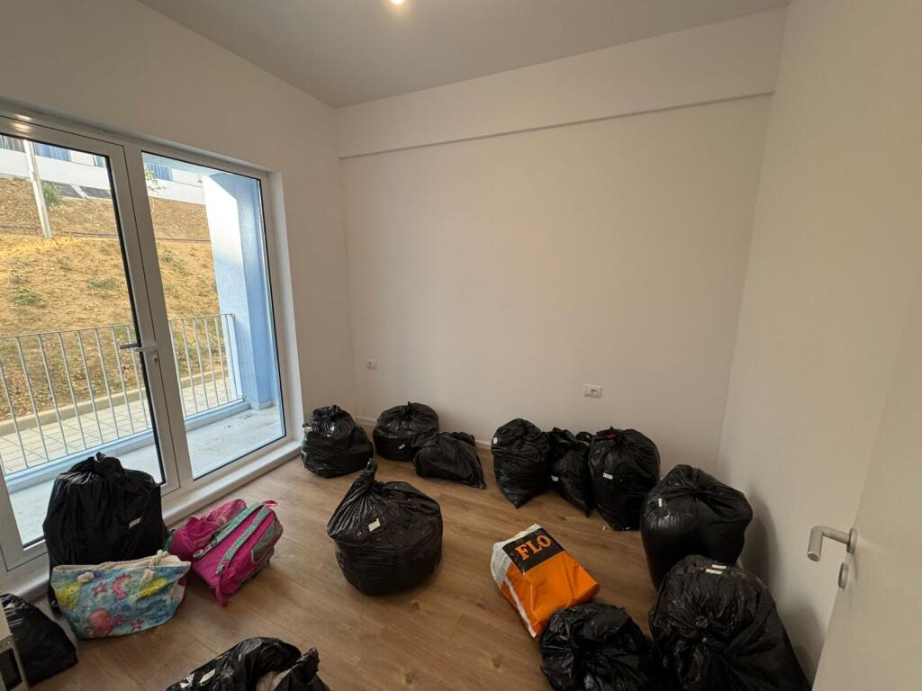 Shitet apartament 1+1 , Fresk