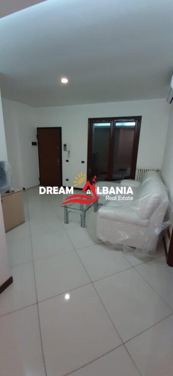 Apartment 1+1 with separate kitchen for rent in Kinostudio, near “Kopshtit Lala” (ID 42111417)
