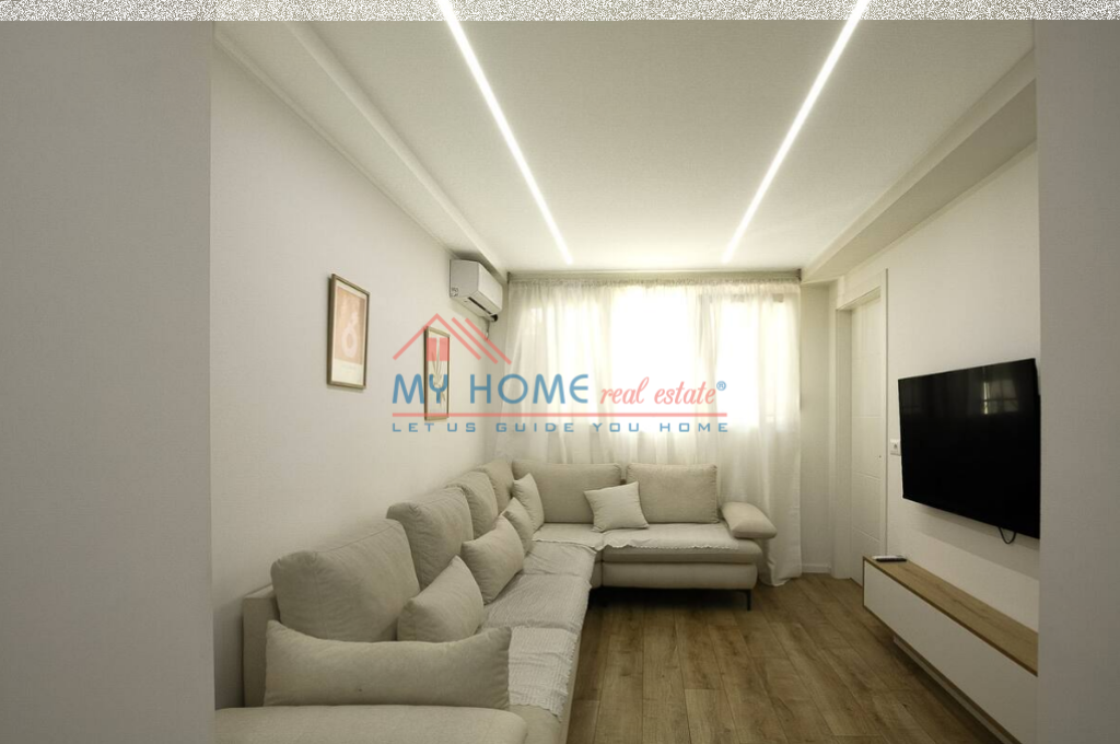 Apartment 1+1 for rent at 21 Dhjetori