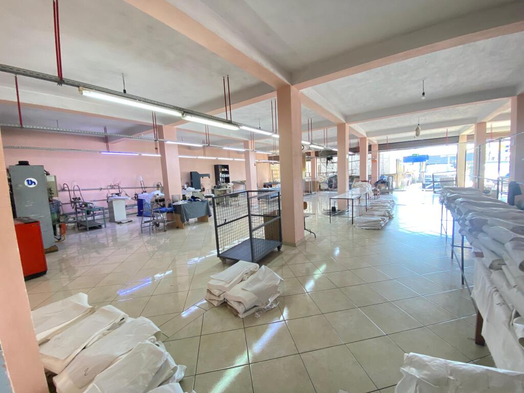 AFFITTO, SPAZIO COMMERCIALE, KAMËZ TT2103