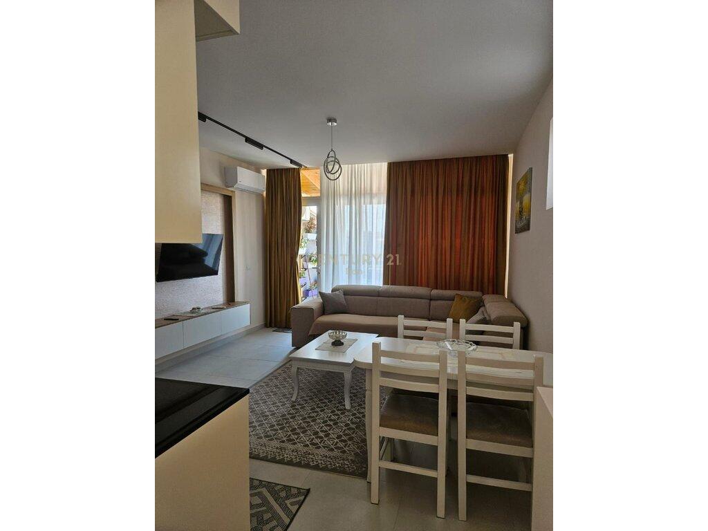 APARTMENT 1+1 FOR RENT NEAR THE POST OFFICE IN DURRES !