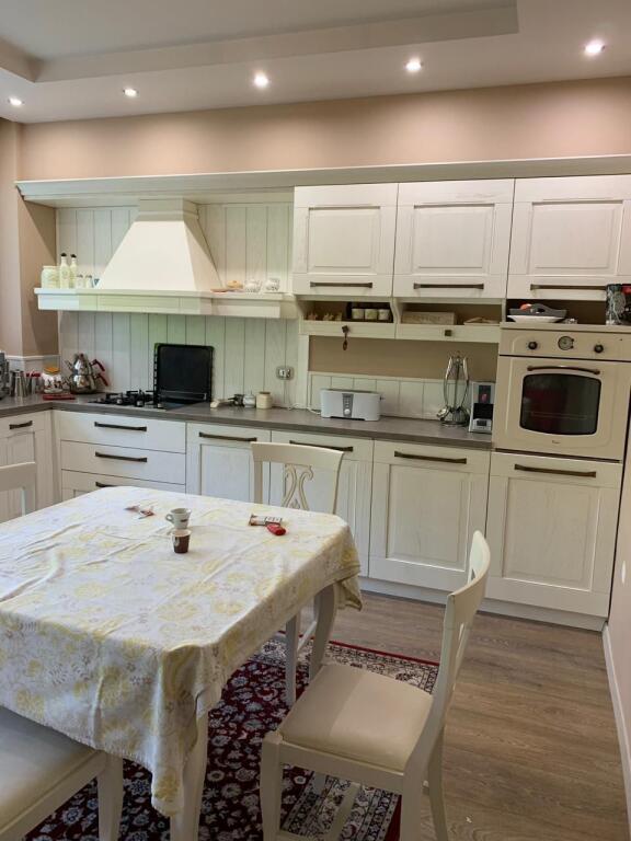 🏡 Villetta su 4 piani in vendita nella Residenza "Akacia Hills" al TEG!