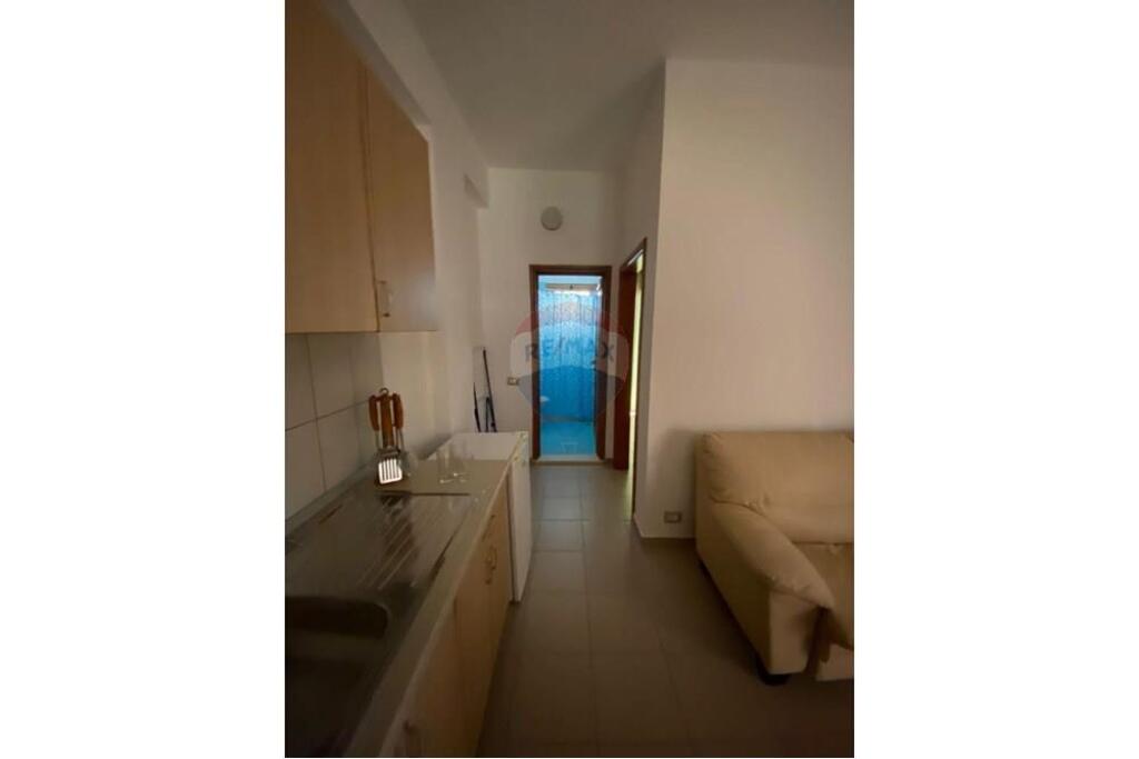 Hotel for Sale in Orikum, 350 m² 575,000 € (ID: 530411012-83)