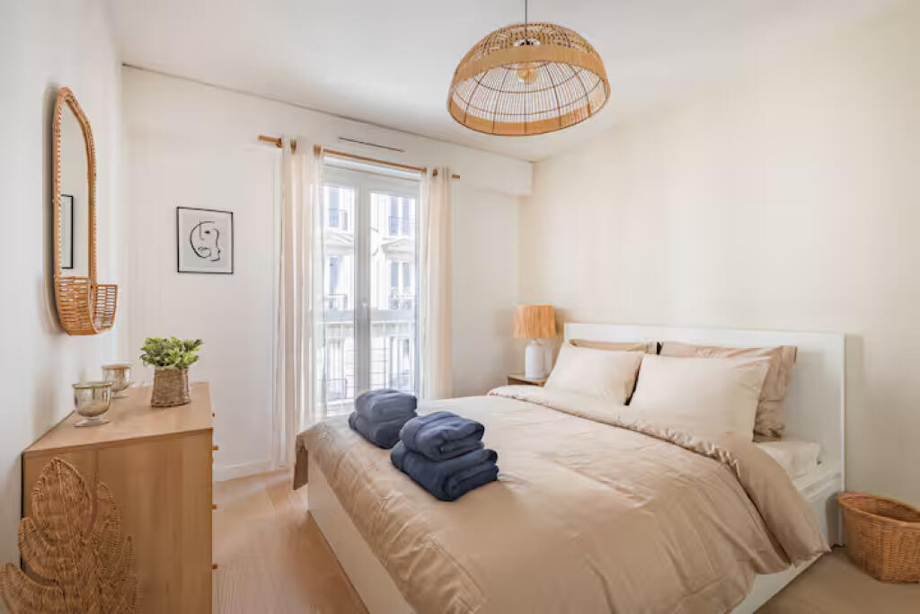 Apartament Me Qera 2+1+2 Tek Rruga e Durresit (ID B2201389) Tirane