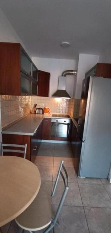 Apartmanet 1+1 me Qera tek 21 Dhjetori