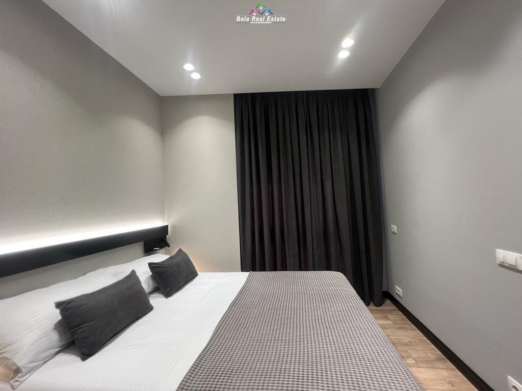 Apartament Me Qera 2+1+2+Post Parkimi tek Rruga e Barrikadave (ID B2201068) Tirane
