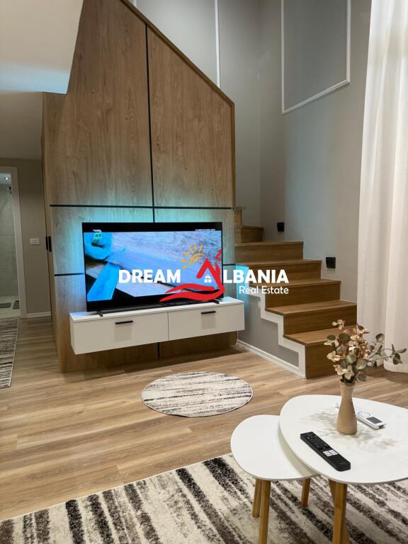 Appartamento Duplex in Affitto in Via Kavaja, vicino al Complesso Golden Park a Tirana (ID 42215326)