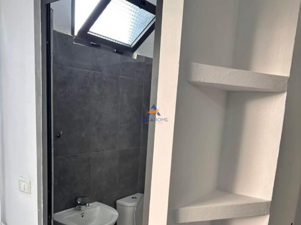 SHITET APARTAMENT 2+1+BALLKON "KOMUNA E PARISIT" 175.000 EURO.