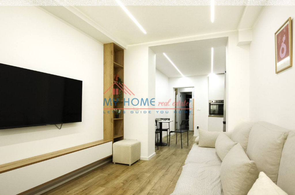 Apartment 1+1 for rent at 21 Dhjetori