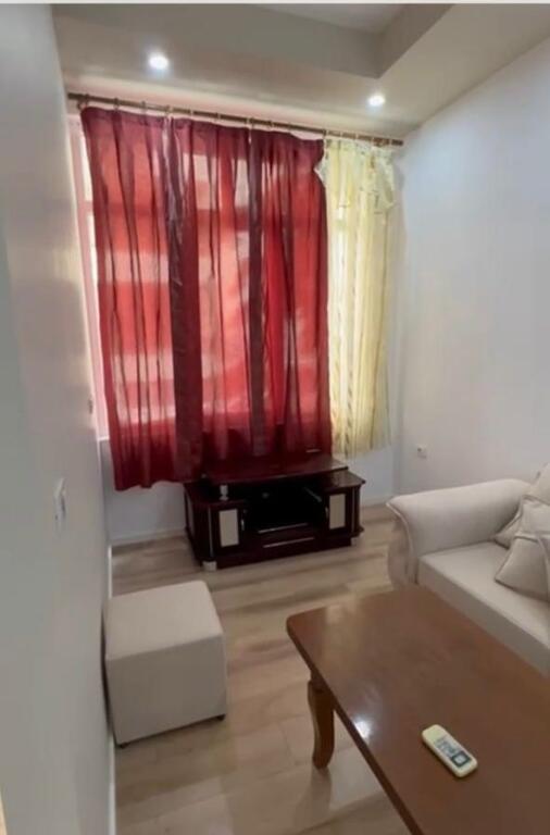 Apartment 1+1 for rent at Eleonora/Kodra e diellit (40,000 Leke)