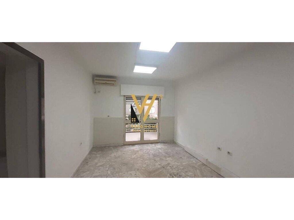 OFFICE 37 M2 FOR RENT, AT MYSYLM SHYRI, 550 EURO