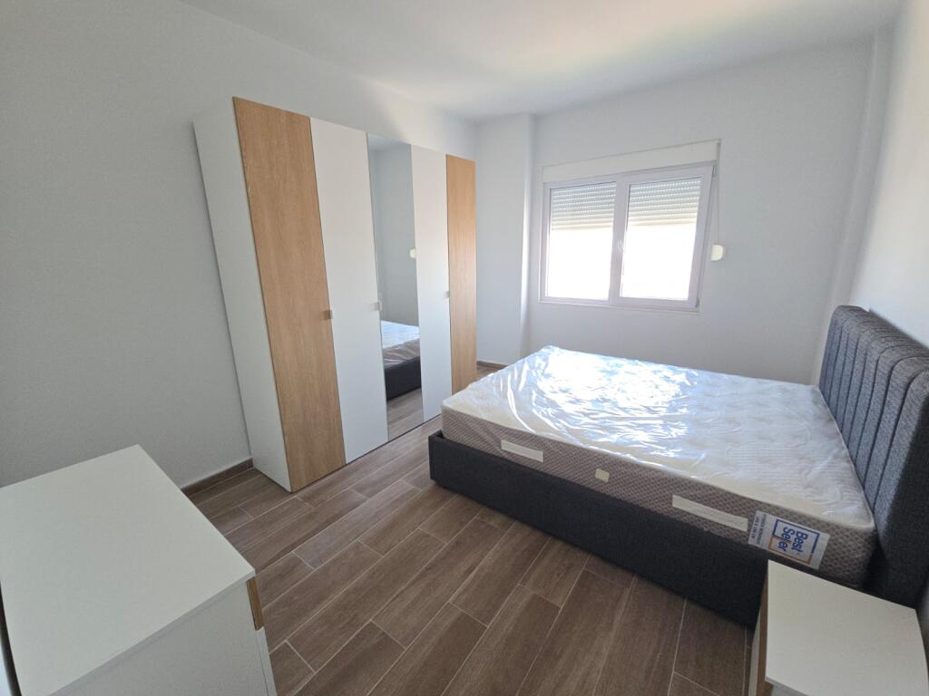 AFFITTASI SUPER APPARTAMENTO 2+1 VICINO ALLA CASERMA DEI POMPIERI DURRES