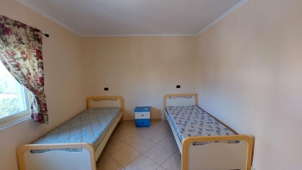 Appartamento 2+1+2 in affitto vicino alla scuola Ali Demi