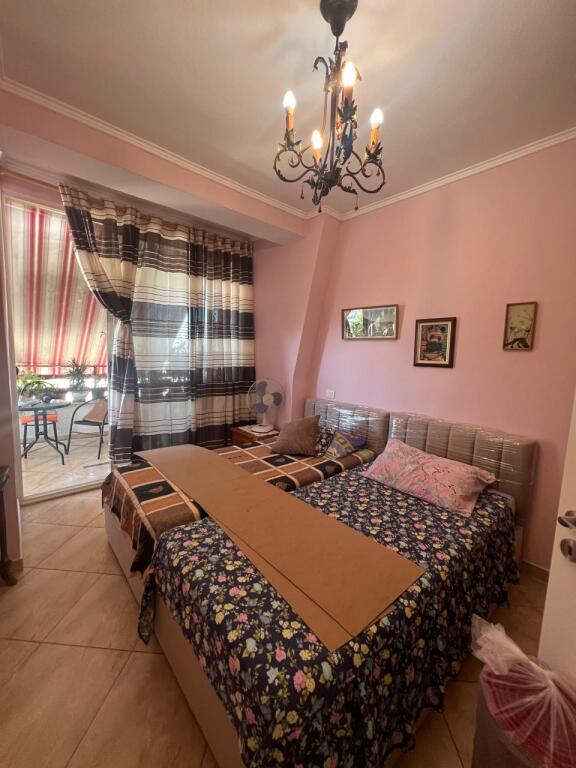 ApartMent 1+1 me Qera ne Xhamllik