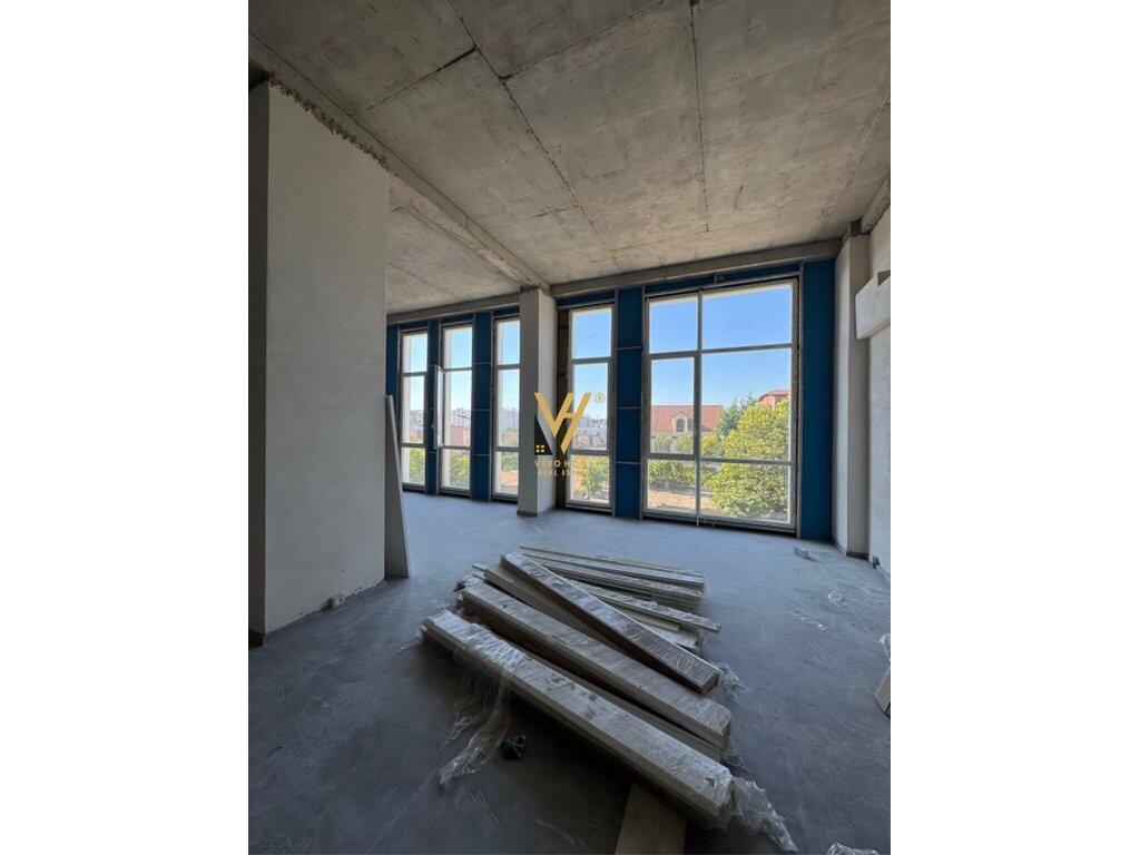 BUSINESS PREMISES 550 M2 FOR RENT, NEAR THE NEW BOULEVARD, 3,000 EURO