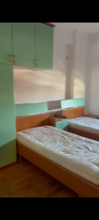 🏡 Modern 2+1+2 Apartment for Rent on Rruga e Kavajës, Tirana! 🌇