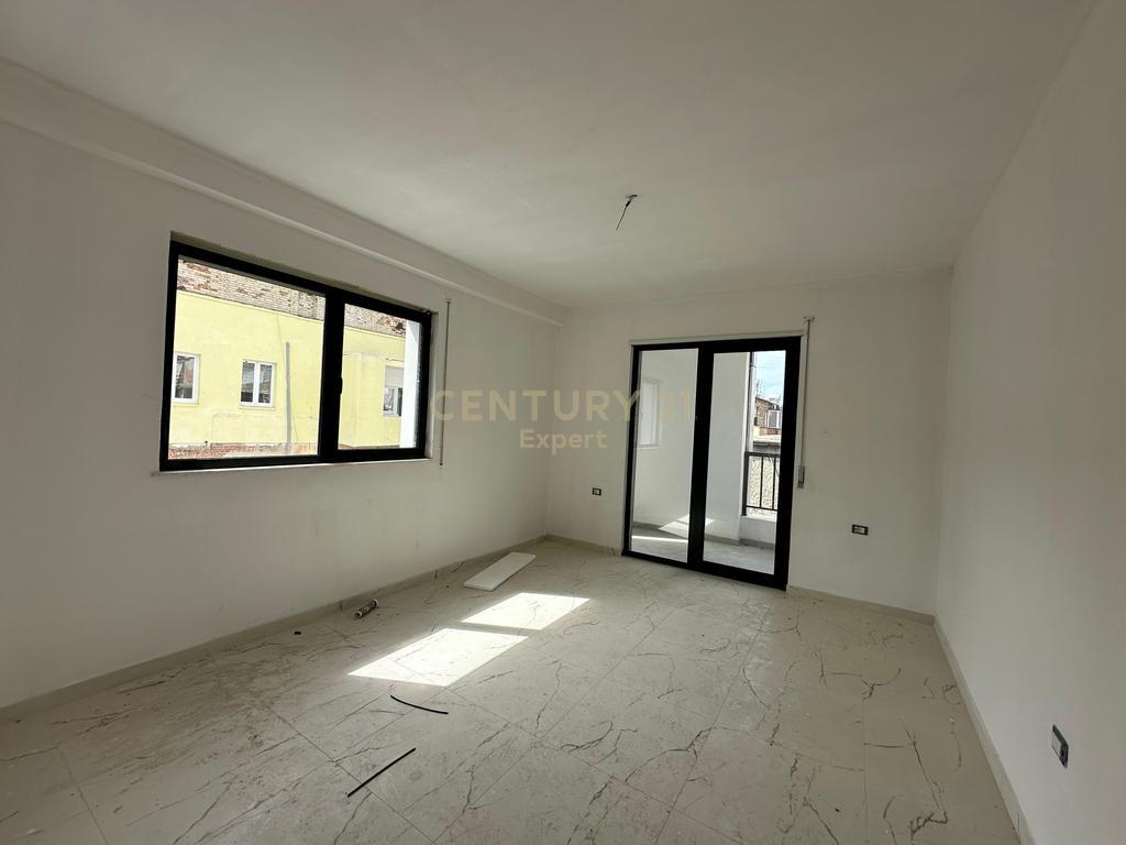 Apartment 3+1+2 for rent opposite the Embassy Block, Durres Street