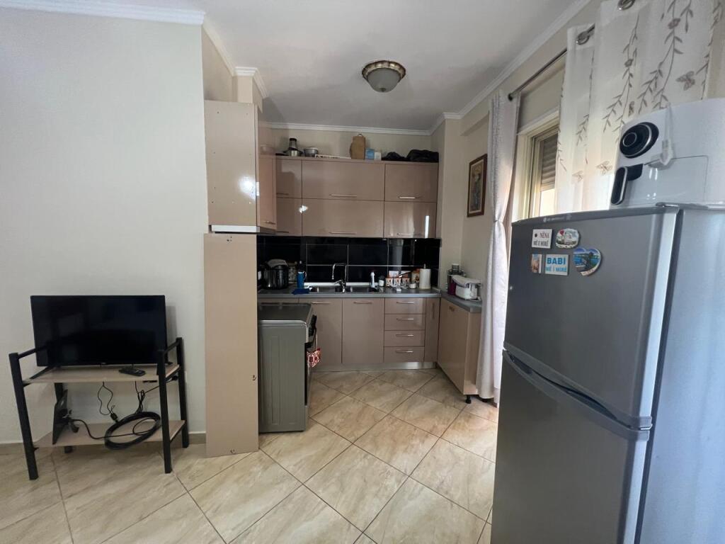 ApartMent 1+1 me Qera ne Xhamllik