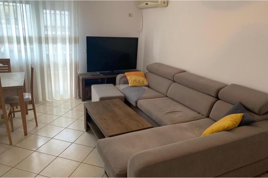 Apartament 2+1 per qira Komuna e Parisit !