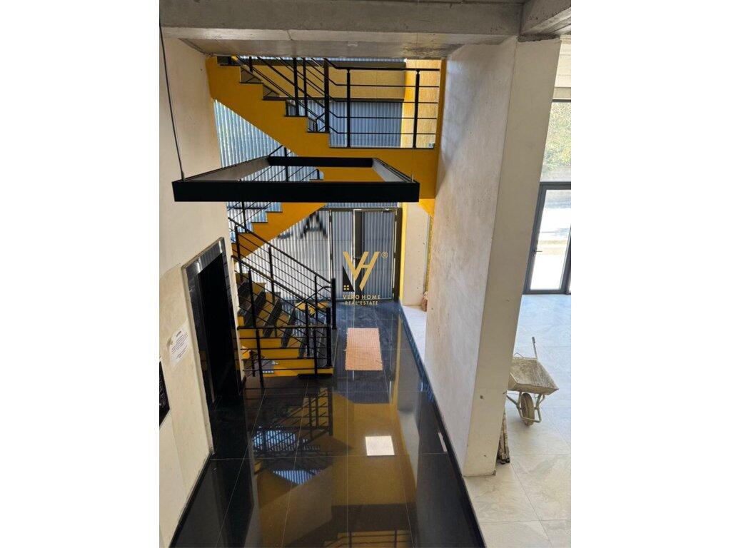 BUSINESS PREMISES 550 M2 FOR RENT, NEAR THE NEW BOULEVARD, 3,000 EURO