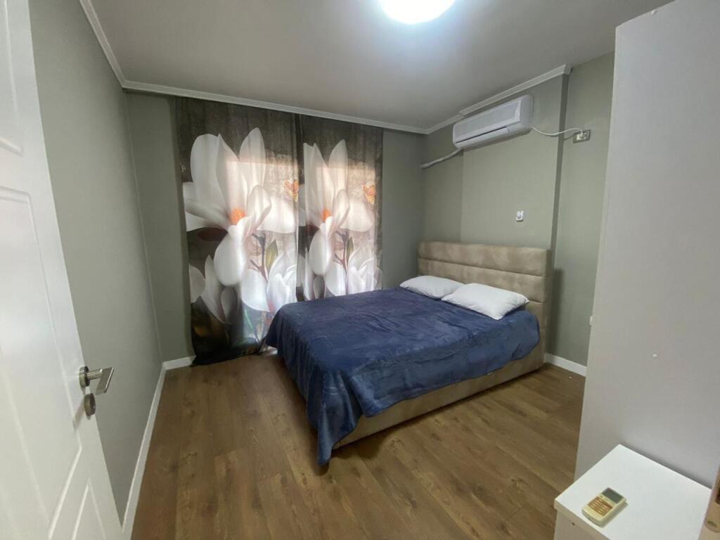 Jepet Me Qera Apartament 2+1+1 Ballkon