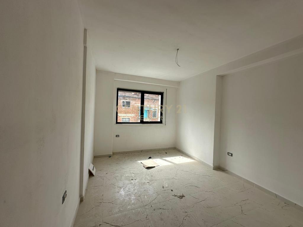 Apartment 3+1+2 for rent opposite the Embassy Block, Durres Street