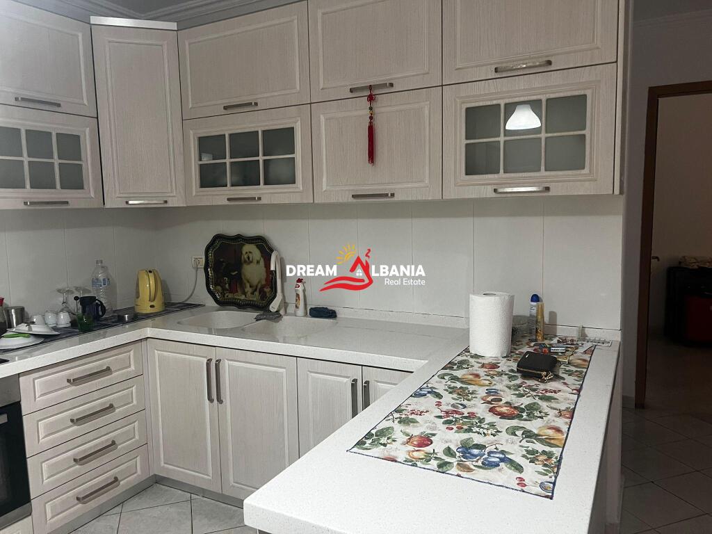 Apartment 2+1+ 2 bathrooms for rent at 5 Maji near Concord Center in Tirana  (ID 42215327)