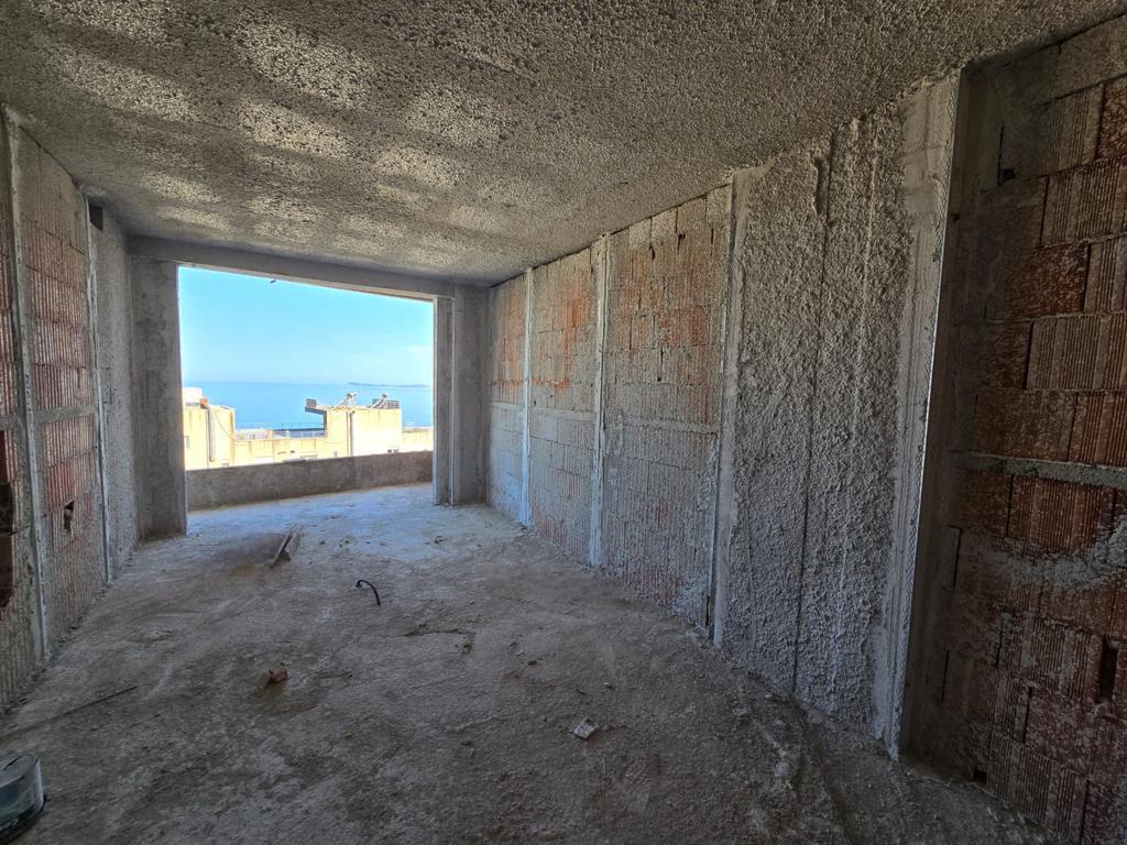 OCCASIONE! VISTA MARE, APPARTAMENTO 1+1 IN VENDITA VICINO A UJI FTOHTE VLORE !