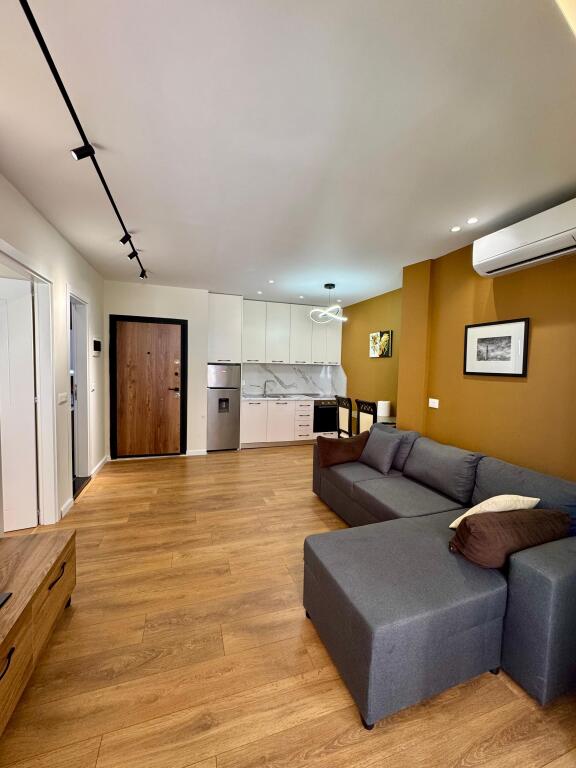 Apartament me qira 1+1 tek Kopshti Zoologjik