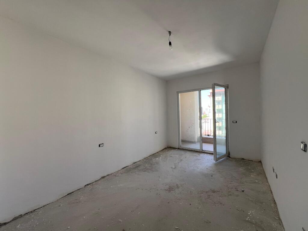 For sale, Apartment 1+1 “Laprakë”, Tirana.