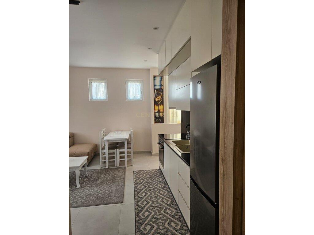 APARTMENT 1+1 FOR RENT NEAR THE POST OFFICE IN DURRES !