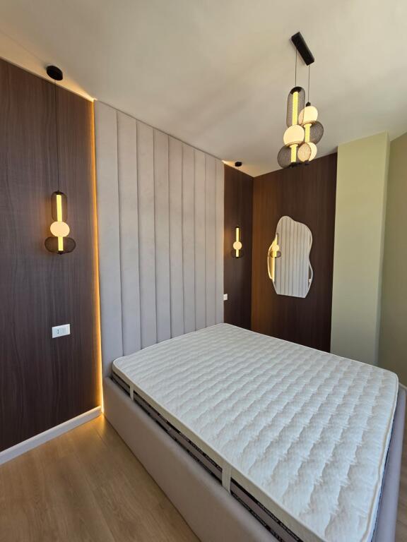 Shitet apartament 1+1 tek Rruga e Bogdaneve!