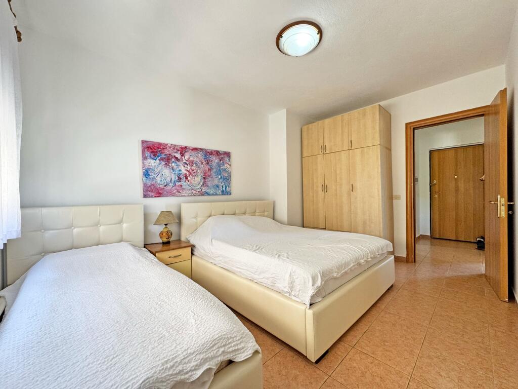 Appartamento 1+1 sulla prima linea sul mare | Shkëmbi i Kavajës, 53m²
