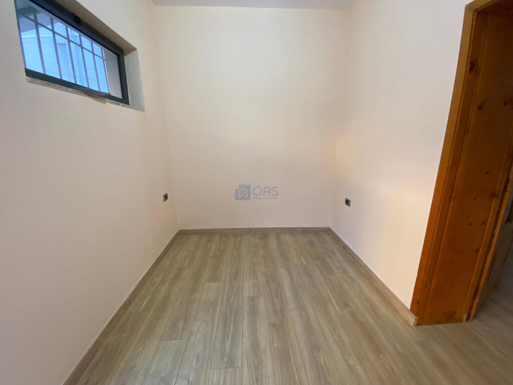 Jepet me qera apartament 1+1 per biznes tek 21 Dhjetori