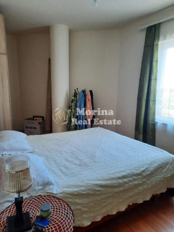 Appartamento 2+1+2 blocco Rr Dritan Hoxha , 500Euro/mese
