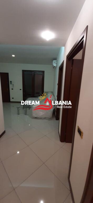 Apartment 1+1 with separate kitchen for rent in Kinostudio, near “Kopshtit Lala” (ID 42111417)