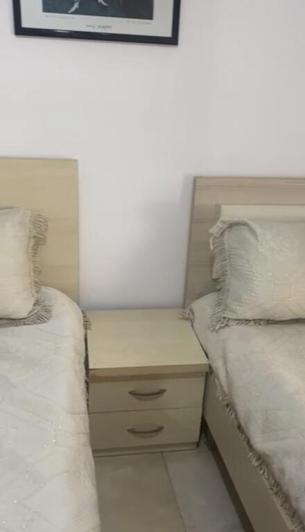 Apartament me qera 1+1 Yzberisht