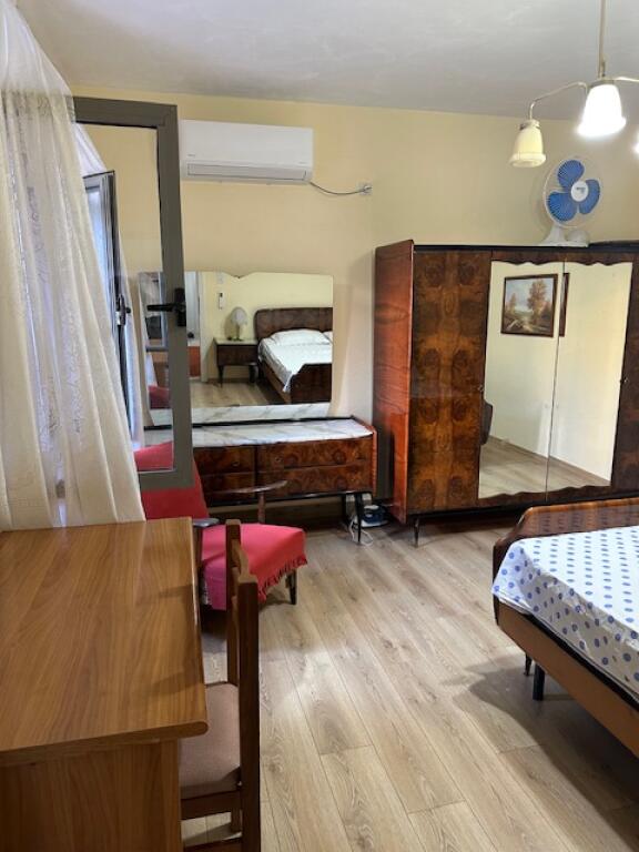 Apartment 2+1 +parking on Fortuzi street with 500€