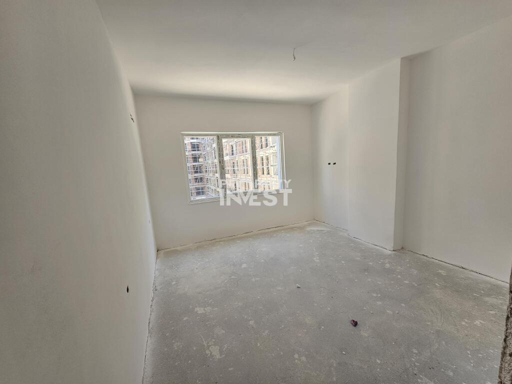 For sale 1+1 apartment Univers City Complex, near QTU