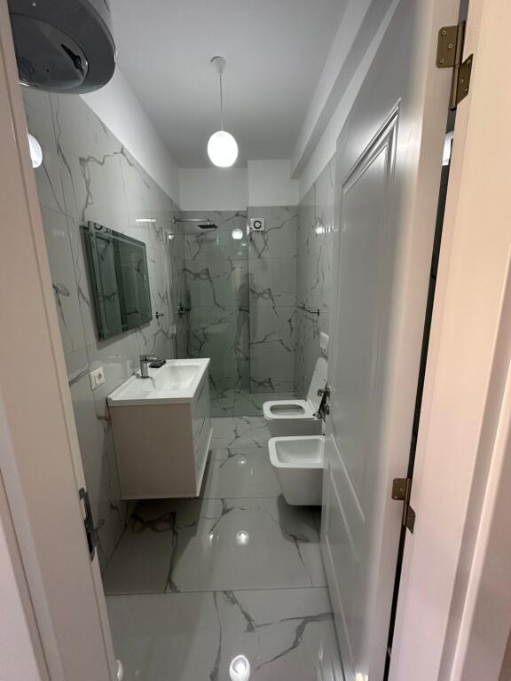 apartament me qera 2+1 kamez