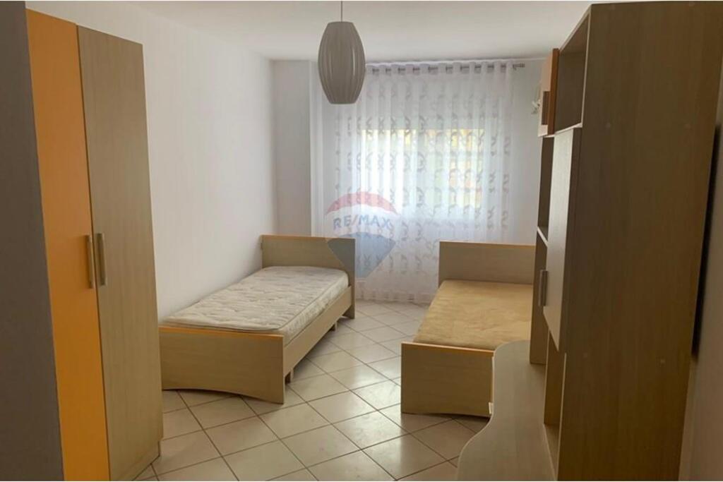 Apartament 2+1 per qira Komuna e Parisit !