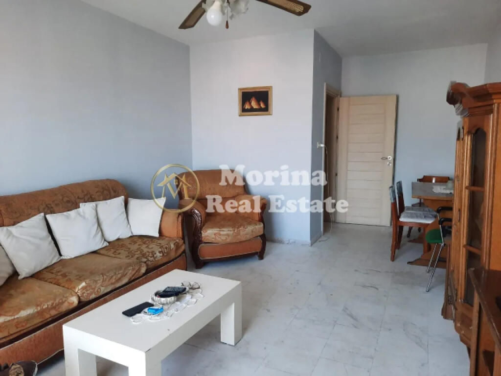 Appartamento 2+1+2 blocco Rr Dritan Hoxha , 500Euro/mese