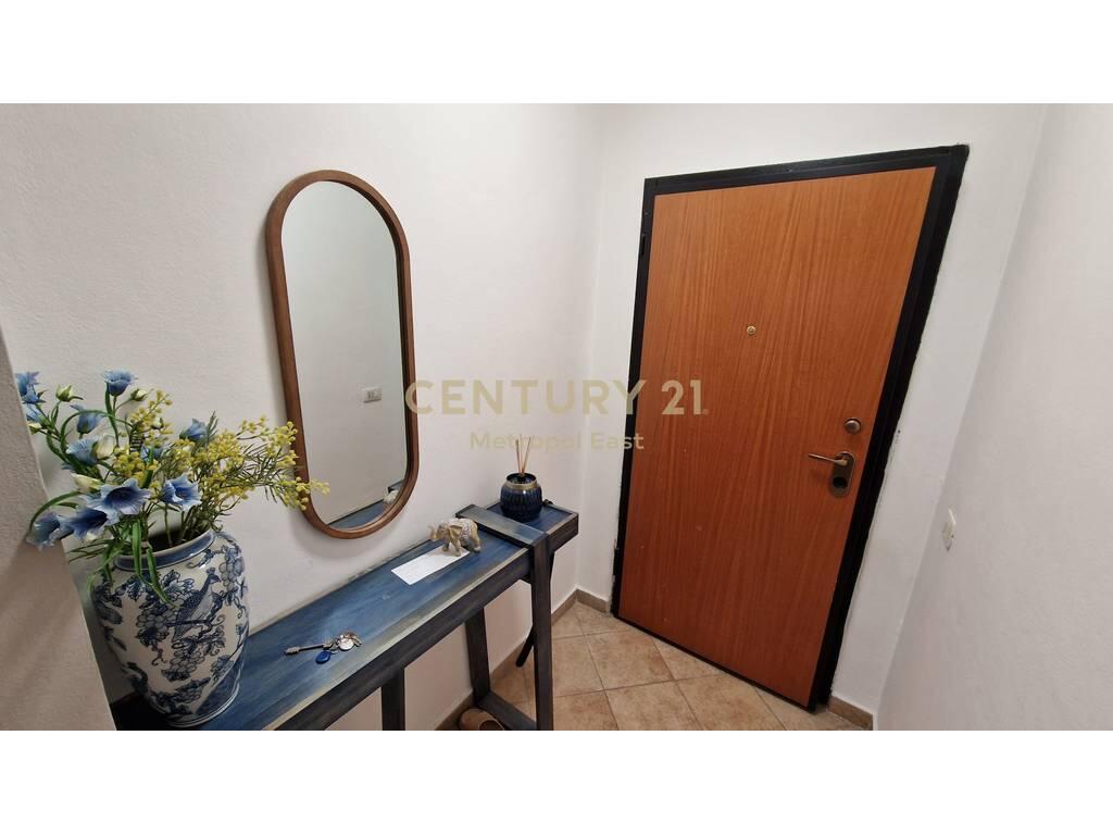 Apartment 2+1 for Rent – Near Café Europa, Barrikadave Street
