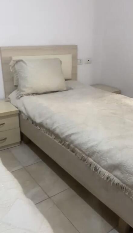 Apartament me qera 1+1 Yzberisht