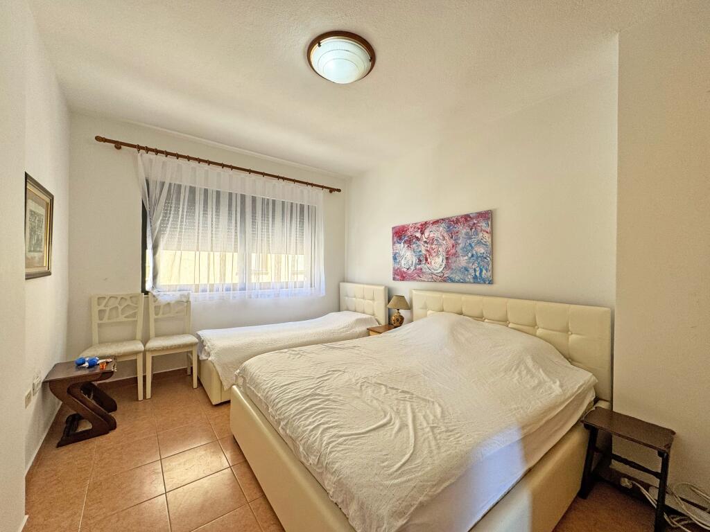 Appartamento 1+1 sulla prima linea sul mare | Shkëmbi i Kavajës, 53m²