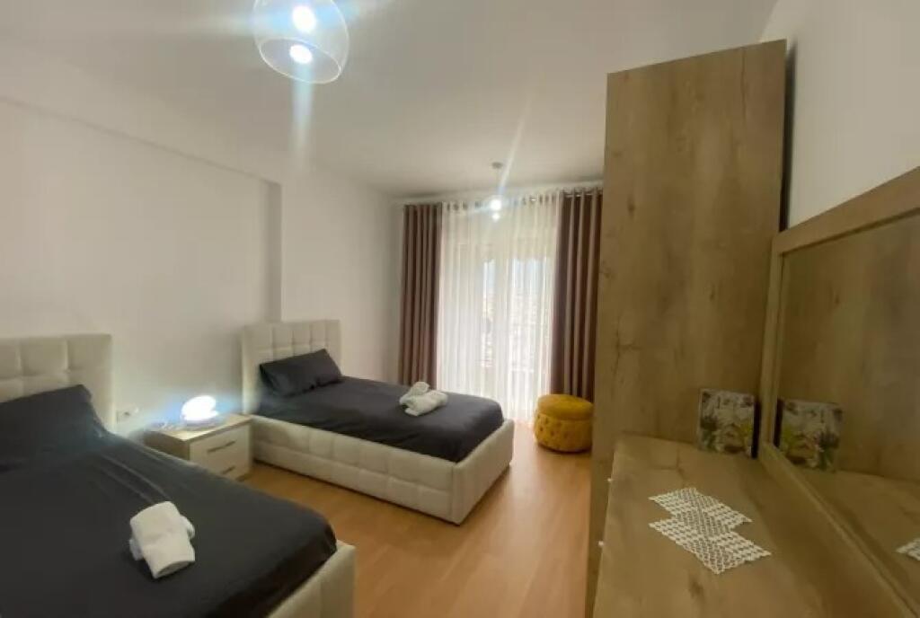 📢ESCLUSIVO – Appartamento 2+1+2 in Affitto al Complesso Alb~Edil, zona 5 Maji!