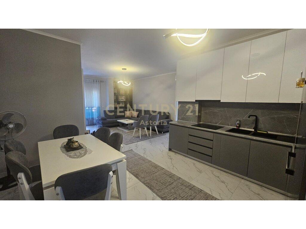 Apartment 2+1+2 for rent in Kinostudio