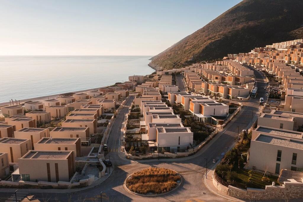 🏝️Villa su due piani in vendita a ✨REZIDENZA GREEN COAST 1, PALASE🌅