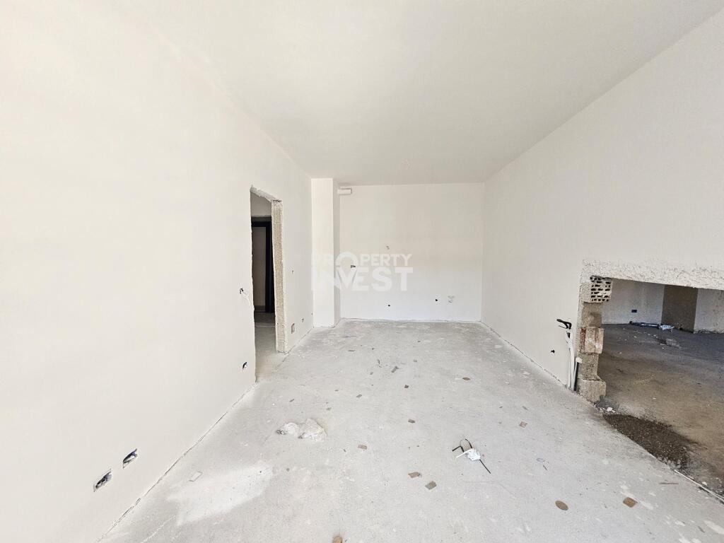 For sale 1+1 apartment Univers City Complex, near QTU