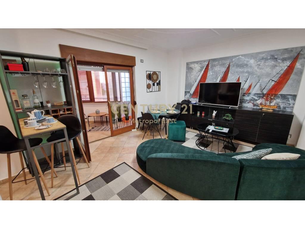 Apartment 2+1 for Rent – Near Café Europa, Barrikadave Street